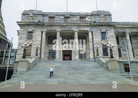 Wellingtons offizielle Regierungsgeschäfte finden im markant modernen Beehive an der Bowen Street statt, in dem sich die Amtsträger der Minister befinden Stockfoto