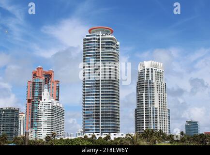 South Pointe Eigentumswohnungsgebäude in Miami Beach, Florida am South Beach. Eigentumswohnungen mit Wohnungen zum Verkauf und zur Miete. Stockfoto