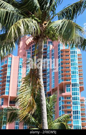 Portofino Tower ist ein Wolkenkratzer in Miami Beach, Florida. South Beach. Nahaufnahme Stockfoto