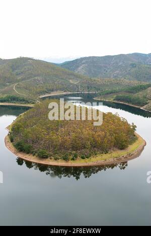 Mäander Mäander in Las Hurdes Frühling, Extremadura, Spanien Stockfoto