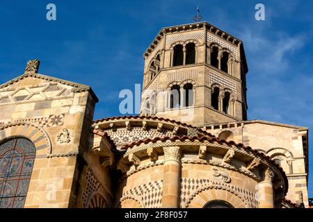 Issoire. Romanische Kirche Saint Austremoine, eine der fünf großen romanischen Kirchen in der Auvergne, Puy de Dome, Auvergne Rhone Alpes. Frankreich Stockfoto