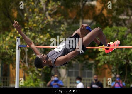 Shelby McEwen (USA) gewinnt den Hochsprung auf 7-5 (2,26 m) während der Miramar Invitational, Samstag, 10. April 2021, in Miramar, Fla Stockfoto