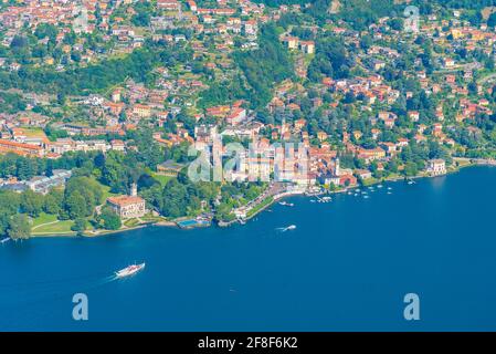 Luftaufnahme der Villa Erba am Comer See in Italien Stockfoto