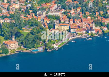 Luftaufnahme der Villa Erba am Comer See in Italien Stockfoto