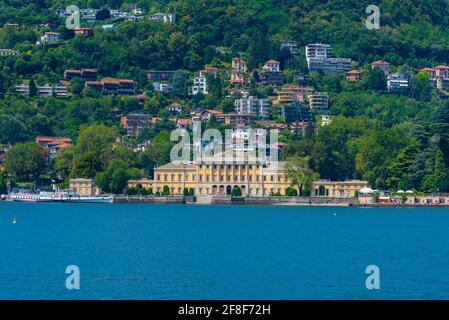 Villa Olmo liegt am Ufer des Lago di Como in Italien Stockfoto