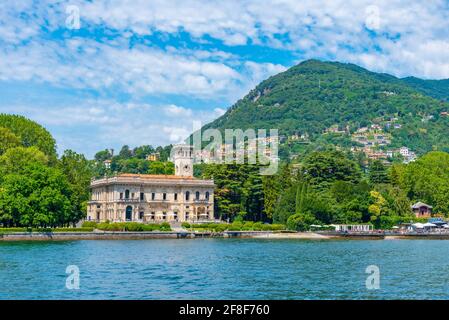 Blick auf die Villa Erba am Comer See in Italien Stockfoto