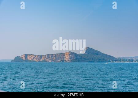 Naturschutzgebiet Rocca di Manerba am gardasee in Italien Stockfoto