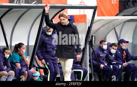 Trainer Tony Gustavsson (AUS) beim Freundschaftsspiel zwischen den Niederlanden und Australien am 13. April 2021 im Goffert-Stadion in Nijmegen, Niederlande Foto von SCS/Soenar Chamid/AFLO (HOLLAND OUT) Stockfoto