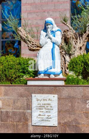 Statue von Mutter Teresa in Tirana, Albanien Stockfoto
