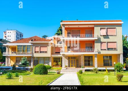 Ehemaliges Herrenhaus von Enver Hoxha in Tirana, Albanien Stockfoto