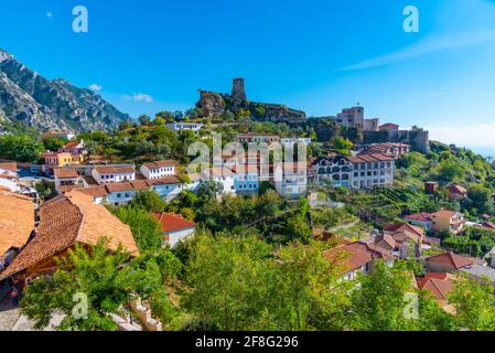 Luftaufnahme von Kruja Burg und Basar, Albanien Stockfoto