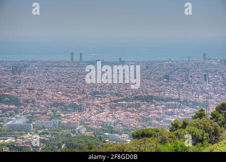Luftaufnahme von Barcelona vom Berg Tibidabo, Spanien Stockfoto