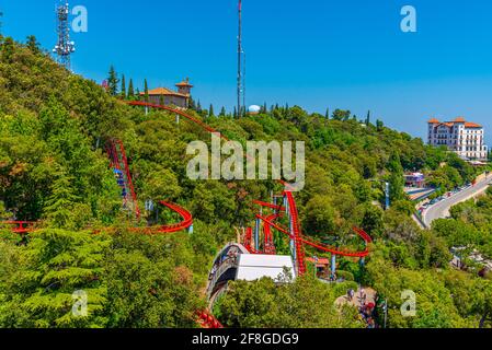 Roller Coaster im Tibidabo Vergnügungspark in Barcelona, Spanien Stockfoto