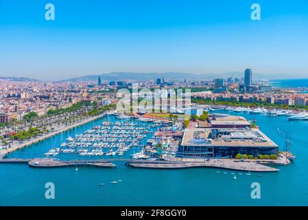 Luftaufnahme des Maremagnum Einkaufszentrums in Barcelona, Spanien Stockfoto