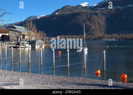 Schöner Tag am Walensee in Weesen in der Schweiz 21.2.2021 Stockfoto