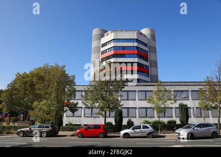 GLADBECK, 20. SEPTEMBER 2020: Sparkassengebäude in Gladbeck. Sie ist Teil der Sparkassen-Finanzgruppe, die hund zusammenführt Stockfoto