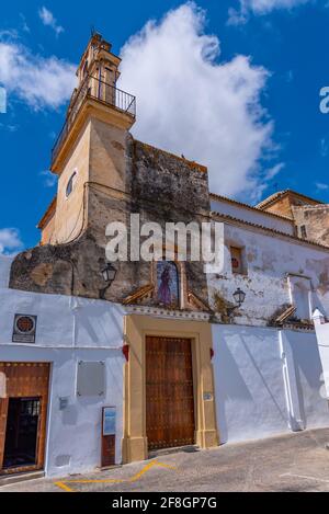 Blick auf eine Kirche in Arcos de la Oro in Spanien Stockfoto