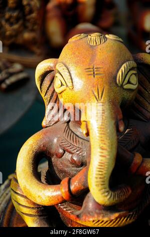 Happy Ganesh Chaturthi Indian Hindu Gott Herr, Ganesha Statue aus Ton Stockfoto