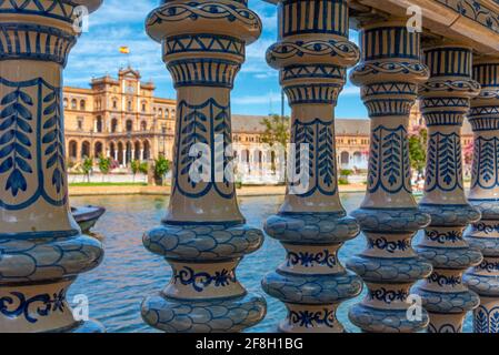 Plaza de Espana durch Keramikfliesen gesehen, Sevilla, Spanien Stockfoto