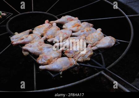 Grill im Restaurant El Diablo, beheizt durch die Hitze des Vulkans. Nationalpark Timanfaya, Parque Nacional de Timanfaya, Montañas del Fuego, Fire M Stockfoto