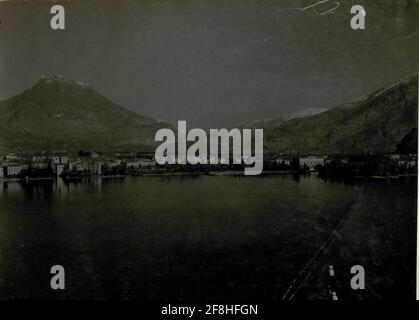 Blick von der Ponalestraße gegen Riva. . Stockfoto