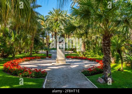 Statue von Jaime I im huerto del Cura Garten in Elche, Spanien Stockfoto