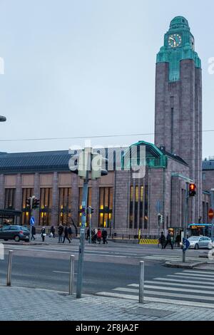 Helsinki, Finnland - 10. März 2017: Blick auf den Hauptbahnhof von Helsinki an einem kalten Tag Stockfoto