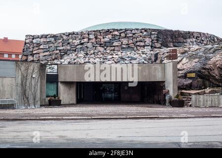 Helsinki, Finnland - 10. März 2017: Eingang zur Tempeliaukio-Kirche Stockfoto