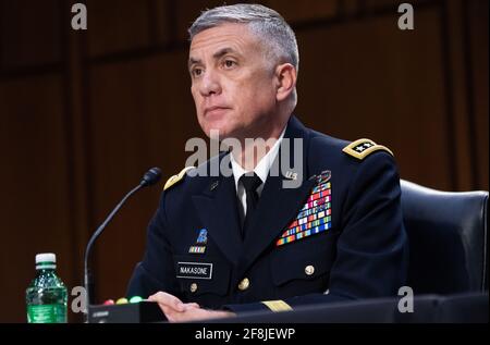 Washington, USA. April 2021. Paul Nakasone, Generaldirektor der National Security Agency (NSA), bezeugte während einer Anhörung des Senats des Select Committee on Intelligence über weltweite Bedrohungen auf dem Capitol Hill in Washington, DC, am 14. April 2021. (Foto von Pool/Sipa USA) Quelle: SIPA USA/Alamy Live News Stockfoto