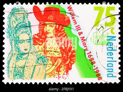 MOSKAU, RUSSLAND - 7. OKTOBER 2019: Die in den Niederlanden gedruckte Briefmarke zeigt die Welt von William III. Und Mary, William und Mary II Stuart, Serie, 75 Stockfoto