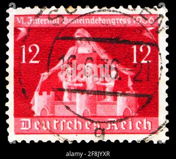 MOSKAU, RUSSLAND - 7. OKTOBER 2019: Briefmarke im deutschen Reich zeigt 6. Internationalen Kommunalkongress, Serie, 12 Deutsch reichspfen Stockfoto