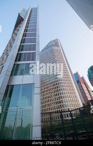 Wolkenkratzer im Zentrum von Den Haag, Niederlande Stockfoto