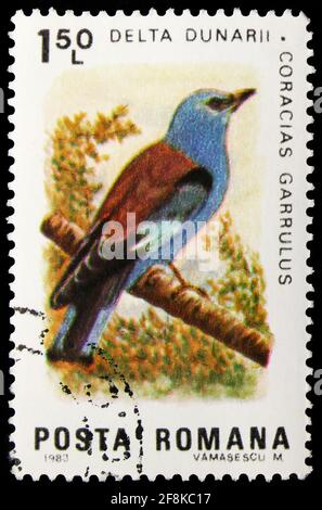 MOSKAU, RUSSLAND - 7. OKTOBER 2019: Briefmarke gedruckt in Rumänien zeigt European Roller (Coracias garrulus), Vögel der Donaudelta Serie, 1.50 L Stockfoto