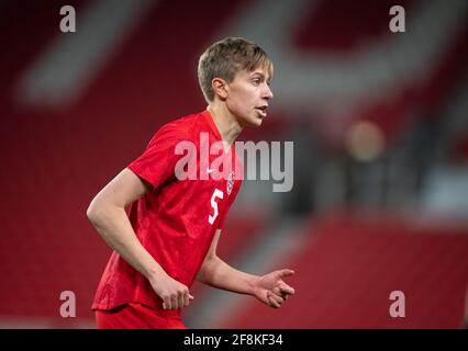 Stoke on Trent, Großbritannien. April 2021. Quinn (OL Reign) von Canada Women während des Internationalen Freundschaftsspiel, das am 13. April 2021 hinter verschlossenen Türen zwischen England Women und Canada Women im Britannia Stadium, Stoke-on-Trent, England, ausgetragen wurde. Foto von Andy Rowland. Quelle: Prime Media Images/Alamy Live News Stockfoto