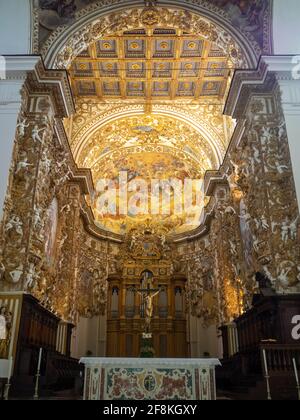 Hochaltar der Kathedrale von Agrigento, Deckenalegorie der Kirche und des Himmels Stockfoto