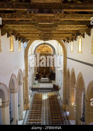 Duomo di Agrigento Hauptschiff von oben gesehen in der Nähe Die hölzerne geschnitzte Decke Stockfoto