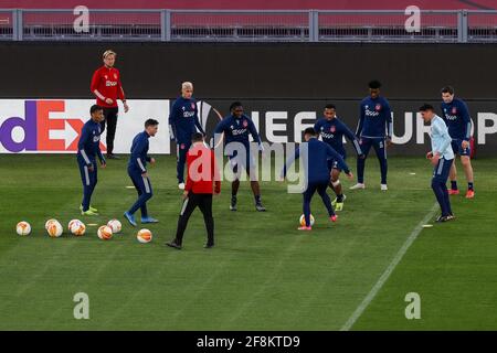 ROM, ITALIEN - 14. APRIL: Lisandro Martinez von Ajax, Nicolas Tagliafico von Ajax, Edson Alvarez von Ajax, Mohammed Kudus von Ajax, Antony von Ajax und David Neres von Ajax während einer Trainingseinheit von Ajax im Stadio Olimpico am 14. April 2021 in Rom, Italien vor dem UEFA Europa League Quarter Final gegen AS Roma. (Foto von Marcel ter Bals/Orange Picles) Stockfoto