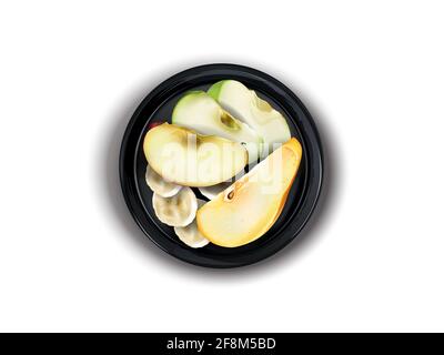 Apfel-, Birne- und Bananenscheiben auf einem schwarzen Teller. Stockfoto