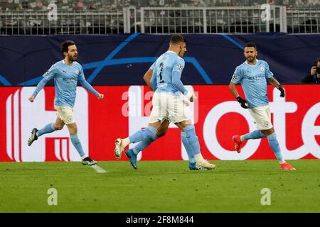 DORTMUND, DEUTSCHLAND - 14. APRIL: Riyad Mahrez aus Manchester City feiert sein Tor während des UEFA Champions League Viertelfinales 1: Wette auf die zweite Etappe Stockfoto