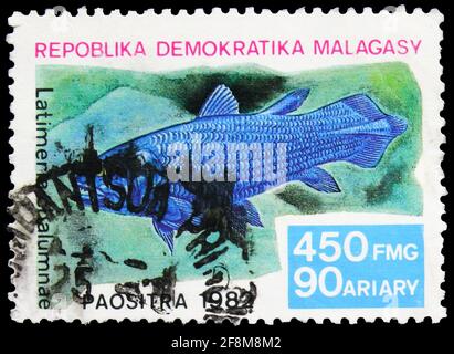 MOSKAU, RUSSLAND - 4. OKTOBER 2019: Die auf Madagaskar gedruckte Briefmarke zeigt Coelacanth (Latimeria chalumnae), Fischserie, um 1982 Stockfoto