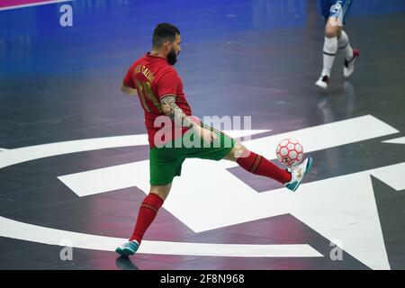 Seixal, Portugal. April 2021. Andrz Galvo aus Portugal beim UEFA Futsal Euro 2022 Group 8 Qualifying Match zwischen Portugal und Norwegen im Pavilh‹o Municipal da Torre da Marinha in Aktion. (Endergebnis: Portugal 4:0 Norwegen) Credit: SOPA Images Limited/Alamy Live News Stockfoto