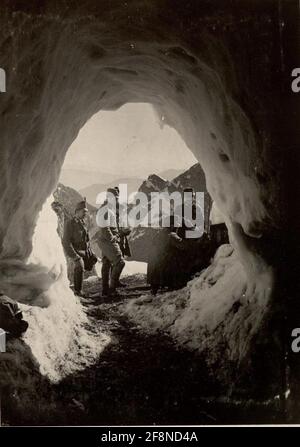 Ausblick aus der Teamküche in der großen Naboisscharte, aufgenommen am 4. Mai 1916. Stockfoto