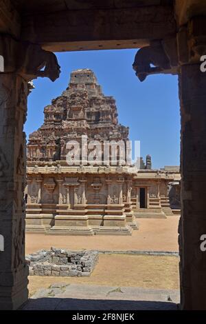 Hazara Rama Tempel mong die Ruinen von Hampi aus dem 14th. Jahrhundert Vijayanagara Reich in Hampi, Karnataka, Indien UNESCO-Weltkulturerbe Stockfoto