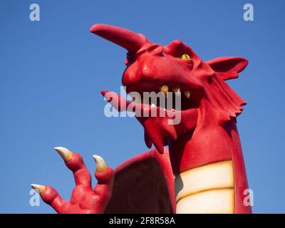 Chinesischer Roter Drache im Schloss Cardiff Stockfoto