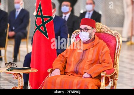 König Mohammed VI. Von Marokko leitet am 2021. April in Fez, Marokko, die Eröffnungszeremonie des Projekts zur Verallgemeinerung des Sozialschutzes und die Unterzeichnung der ersten verwandten Abkommen. Foto von Aziz Boukallouche via DNphotography / ABACAPRESS.COM Stockfoto