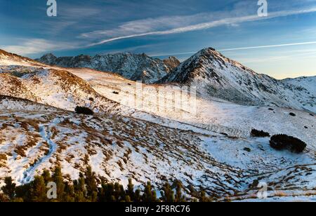 Blick auf die Abendansicht von Tatra - Slowakei Stockfoto