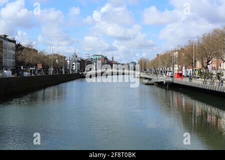 Blick auf den Liffey von der O'connell Brücke in Dublin, Irland Stockfoto