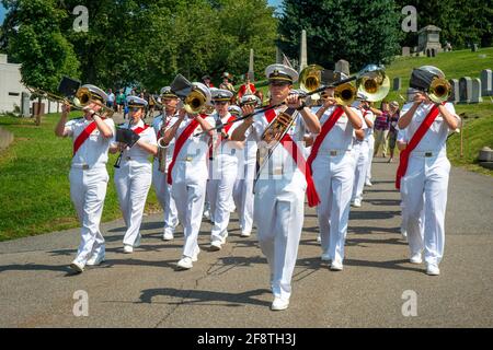 Militärparade während der Schlacht von Brooklyn. Greenwood Friedhof New York. Die Schlacht von Brooklyn, die 1776 auf dem heutigen Land ausgetragen wurde Stockfoto