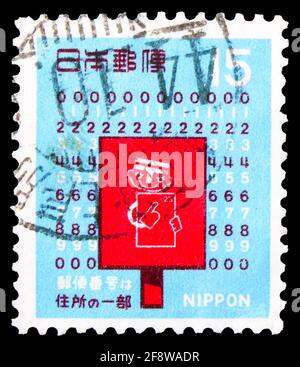 MOSKAU, RUSSLAND - 1. OKTOBER 2019: Die in Japan gedruckte Briefmarke zeigt Mailbox, Postleitzahl-Symbol, Postleitzahlen-Serie, 15 - Japanischer Yen, um 1969 Stockfoto