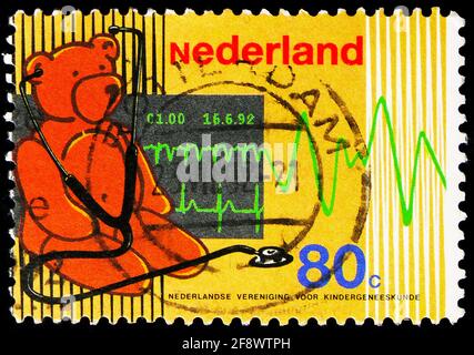 MOSKAU, RUSSLAND - 1. OKTOBER 2019: Die in den Niederlanden gedruckte Briefmarke zeigt die Niederlande Pediatrics Society, Serie, um 1992 Stockfoto